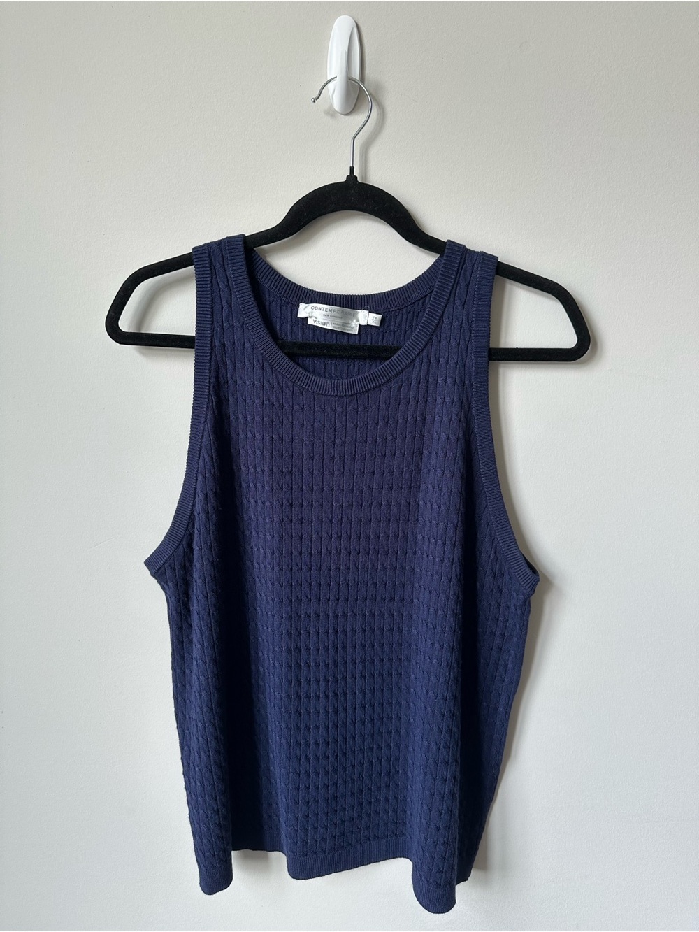 Simons Cable Knit Lightweight Sweater Vest